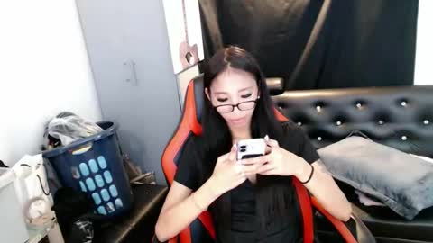 Snapshot of percycum_ chatting on April 17, 7:00 am call me percy online show from April 17, 7:00 am