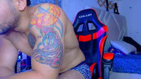 Snapshot of perfec_king00 chatting on November 15, 1:40 pm Jacob online show from November 15, 1:40 pm