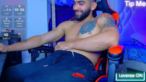 Snapshot of perfec_king00 chatting on February 13, 4:03 pm Jacob online show from February 13, 4:03 pm