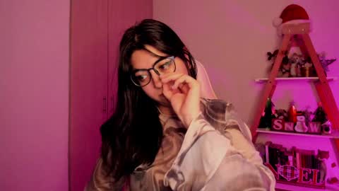 Sarah Ana Banana online show from December 2, 11:07 pm