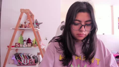 Sarah Ana Banana online show from December 31, 1:08 pm