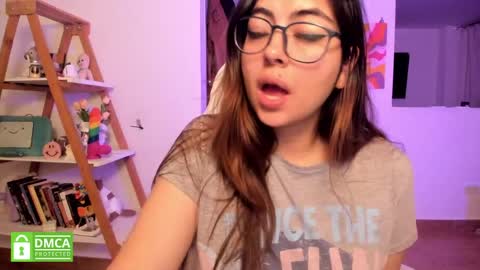Snapshot of perfect__ana chatting on April 17, 1:30 am Sarah Ana Banana online show from April 17, 1:30 am