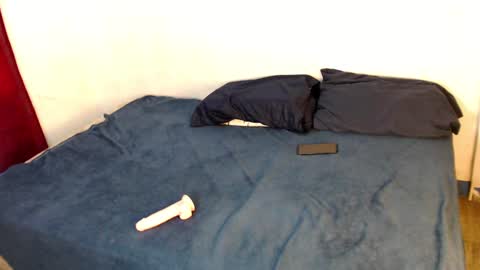 Snapshot of perfect_cum69 chatting on December 27, 10:48 pm ronna babe online show from December 27, 10:48 pm