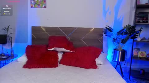 perfectdesign1 online show from March 12, 12:33 pm