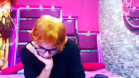 perfectlump online show from January 9, 9:06 am