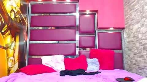 perfectlump online show from January 31, 8:01 pm