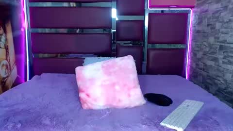 perfectlump online show from March 7, 9:27 pm