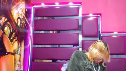 perfectlump online show from September 13, 1:22 pm