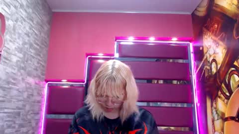 perfectlump online show from October 16, 2:51 pm