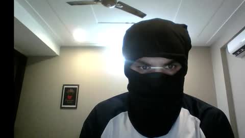 Snapshot of perfectlund chatting on February 23, 3:26 am loving eyes online show from February 23, 3:26 am