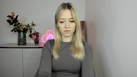 Snapshot of perfectxcindy chatting on January 23, 9:29 am Cindy online show from January 23, 9:29 am