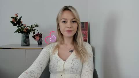 Snapshot of perfectxcindy chatting on January 24, 9:17 am Cindy online show from January 24, 9:17 am