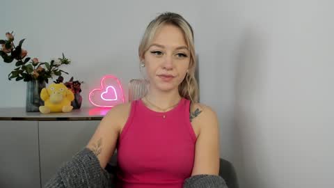 Snapshot of perfectxcindy chatting on February 5, 12:27 pm Cindy online show from February 5, 12:27 pm