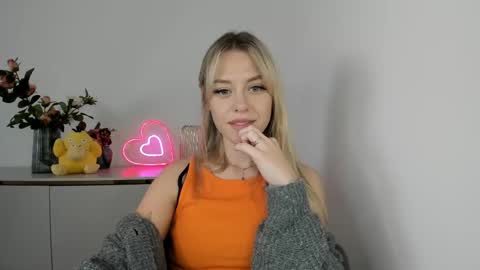 Snapshot of perfectxcindy chatting on February 13, 12:32 pm Cindy online show from February 13, 12:32 pm