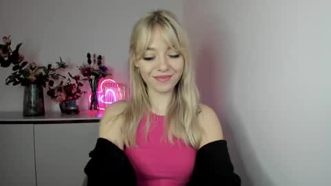 Snapshot of perfectxcindy chatting on February 25, 6:25 am Cindy online show from February 25, 6:25 am