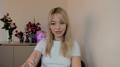 Snapshot of perfectxcindy chatting on March 6, 6:30 am Cindy online show from March 6, 6:30 am
