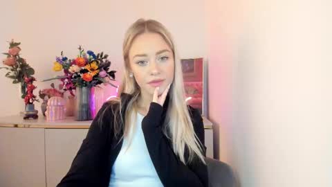 Cindy online show from October 3, 5:37 am