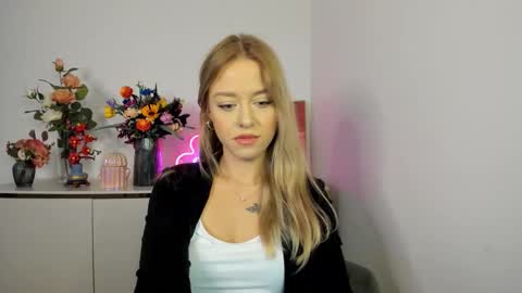 Cindy online show from November 5, 6:46 am