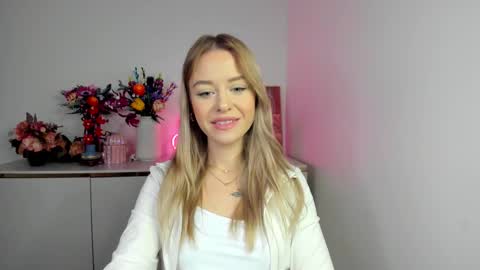 Cindy online show from November 28, 7:33 am