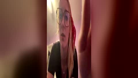 perkyyerky14 online show from June 20, 6:49 am