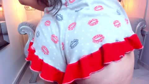 PerlaPreciosa online show from January 23, 9:18 am