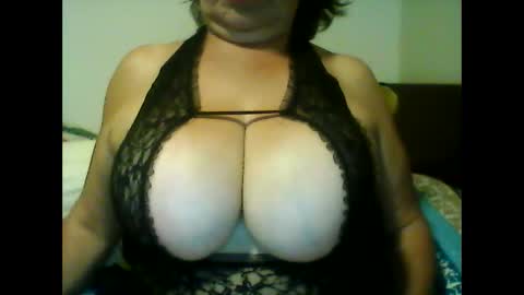 perlita070822 online show from December 28, 5:12 am