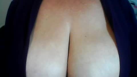 Snapshot of perlita070822 chatting on July 5, 4:19 am perlita070822 online show from July 5, 4:19 am