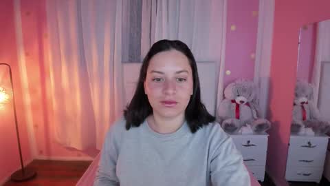 Snapshot of persefone_saira chatting on February 16, 10:11 am Marie online show from February 16, 10:11 am