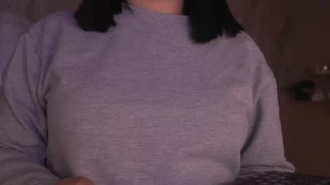 Snapshot of persefone_saira chatting on February 26, 11:09 am Marie online show from February 26, 11:09 am