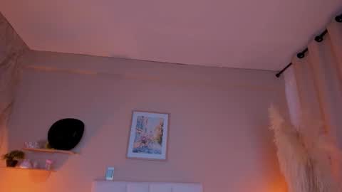 Snapshot of persefone_saira chatting on March 18, 11:02 am Marie online show from March 18, 11:02 am