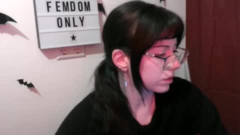 Persephone online show from April 3, 12:03 pm