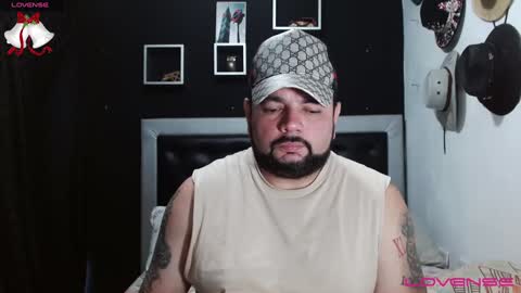 Carlos online show from December 31, 7:29 pm