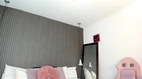 Lizza online show from March 1, 12:40 pm