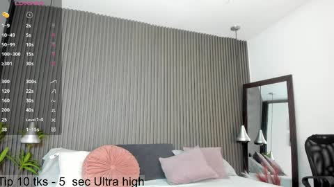 Lizza online show from April 2, 11:19 am