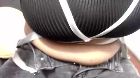 Snapshot of pervert_suseth chatting on December 21, 10:40 pm Suseth online show from December 21, 10:40 pm