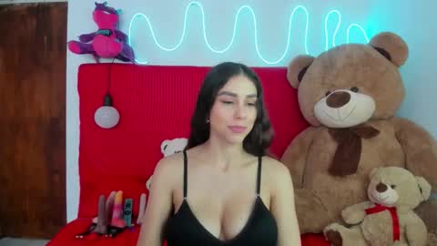 amara online show from February 8, 9:40 pm