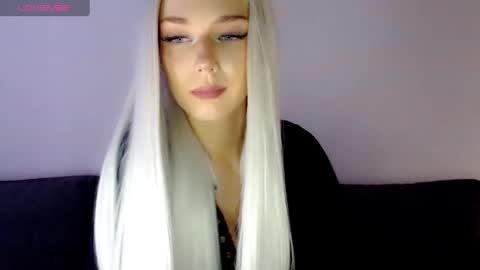Snapshot of pervyblonde chatting on January 6, 12:24 pm Isabella online show from January 6, 12:24 pm