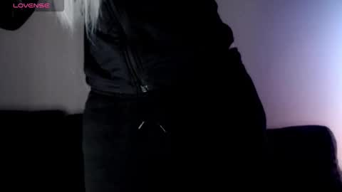 Isabella online show from November 14, 10:58 am