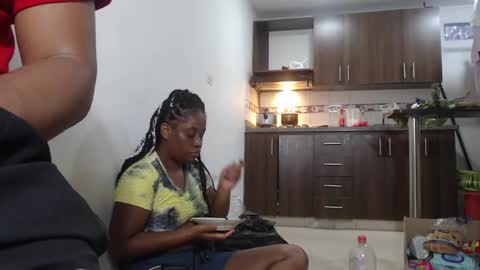 Snapshot of petarda333 chatting on November 23, 10:31 pm kamila online show from November 23, 10:31 pm