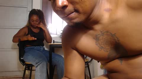 Snapshot of petarda333 chatting on January 8, 10:01 pm kamila online show from January 8, 10:01 pm