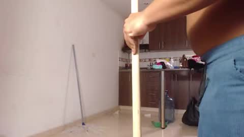 Snapshot of petarda333 chatting on January 15, 5:49 pm kamila online show from January 15, 5:49 pm