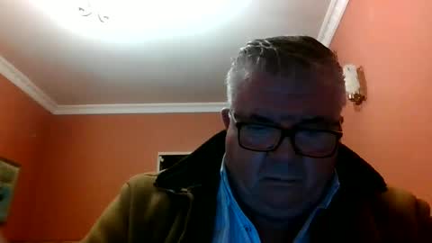 Snapshot of pete112991 chatting on December 2, 8:44 pm pete112991 online show from December 2, 8:44 pm