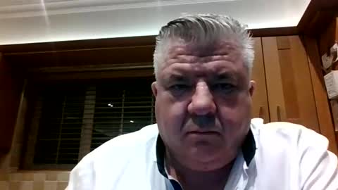 Snapshot of pete112991 chatting on February 19, 2:01 am pete112991 online show from February 19, 2:01 am