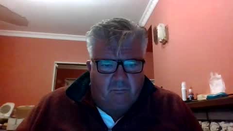 Snapshot of pete112991 chatting on October 6, 9:12 pm pete112991 online show from October 6, 9:12 pm