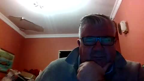 Snapshot of pete112991 chatting on April 15, 8:53 pm pete112991 online show from April 15, 8:53 pm