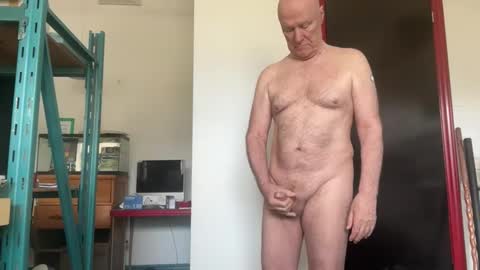 peter4443 online show from May 15, 2:13 pm