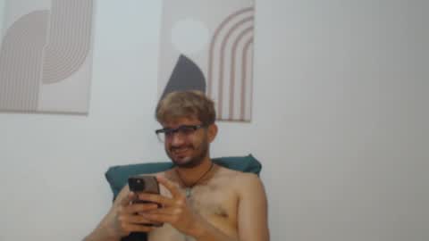 Snapshot of peter_x_annaud chatting on April 19, 8:55 pm FELIPE online show from April 19, 8:55 pm
