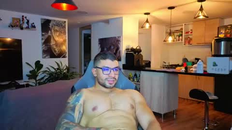 Snapshot of peterjack7 chatting on April 13, 5:57 am Peter Jack online show from April 13, 5:57 am