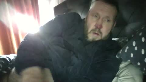 Snapshot of peterpeters443 chatting on January 7, 1:02 pm jelle online show from January 7, 1:02 pm