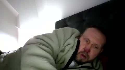 Snapshot of peterpeters443 chatting on February 8, 6:00 pm jelle online show from February 8, 6:00 pm